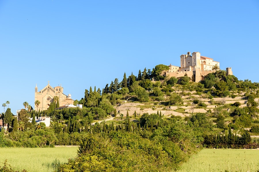 Rent a car in Mallorca with discount with Palmallorca - visit Arta - Explore Mallorca by car.