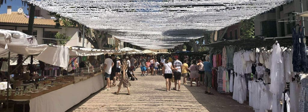 How to Be a Respectful Tourist in Mallorca – 7 Helpful Tips for a Better Visit